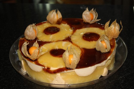 Semifrio de caramelo e ananás